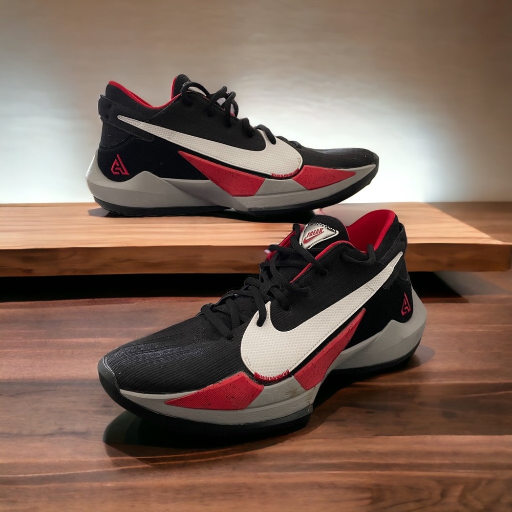 Nike Zoom Freak 2 “Bred” | Men’s Shoes | Size: 10 | Giannis Antetokounmpo